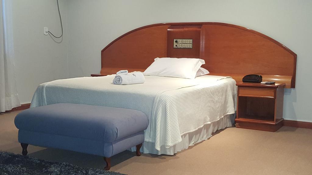 Cristal Executive Hotel Франсиску-Белтран Номер фото